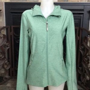 🧵 Bench Hooded Zipper Jacket